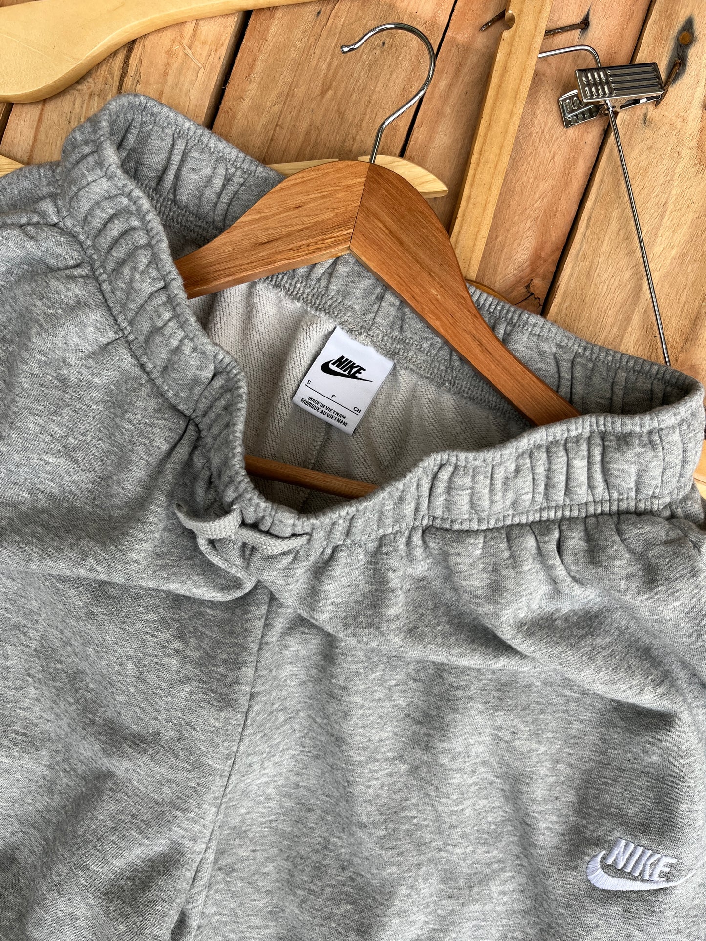 Pantalón de buzo Nike (S)