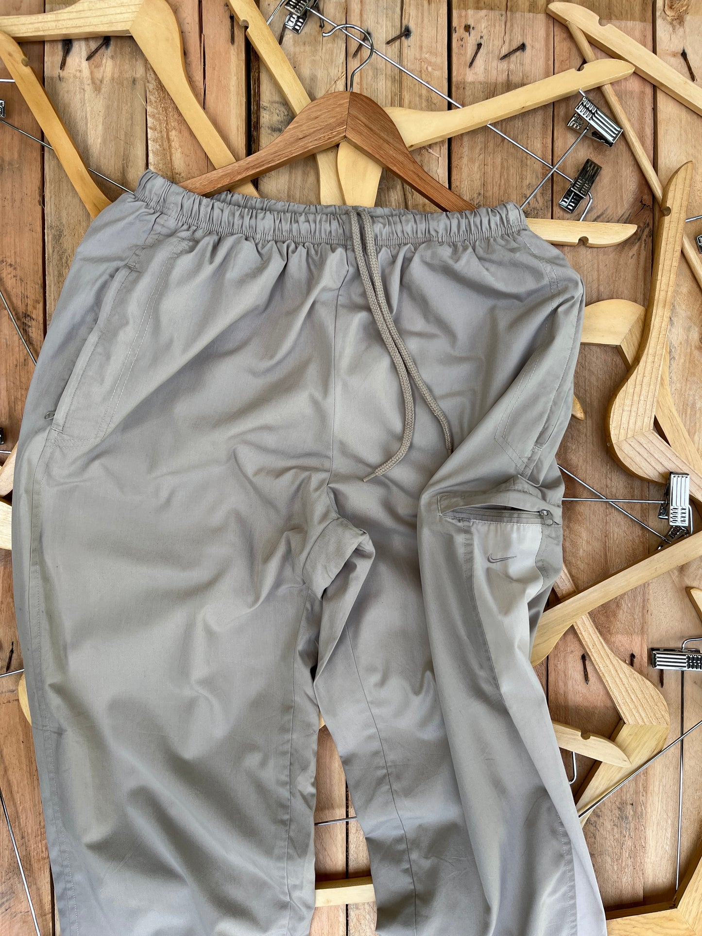 Pantalón Nike (M)