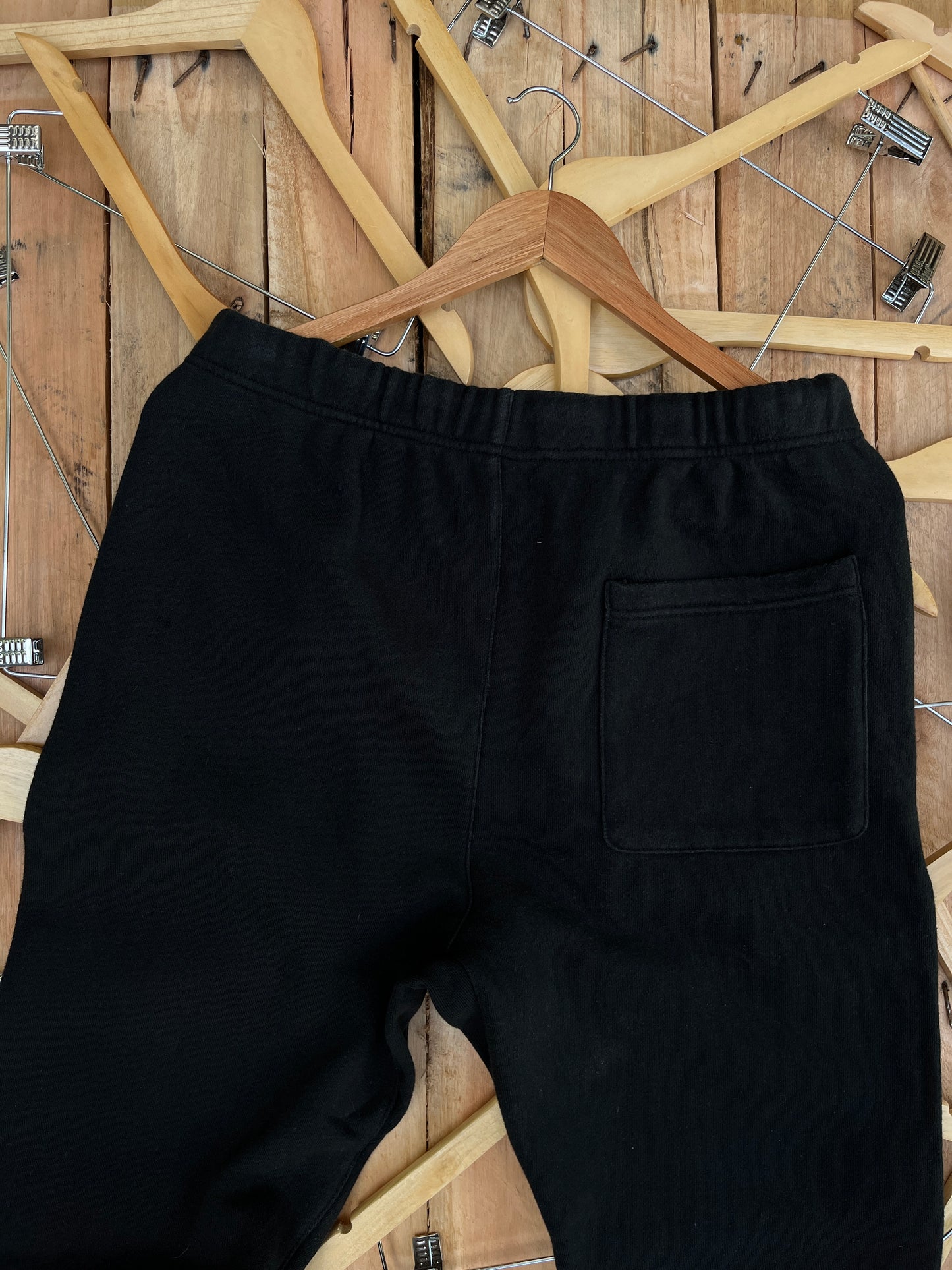 Pantalón de buzo Essentials FOG (M)